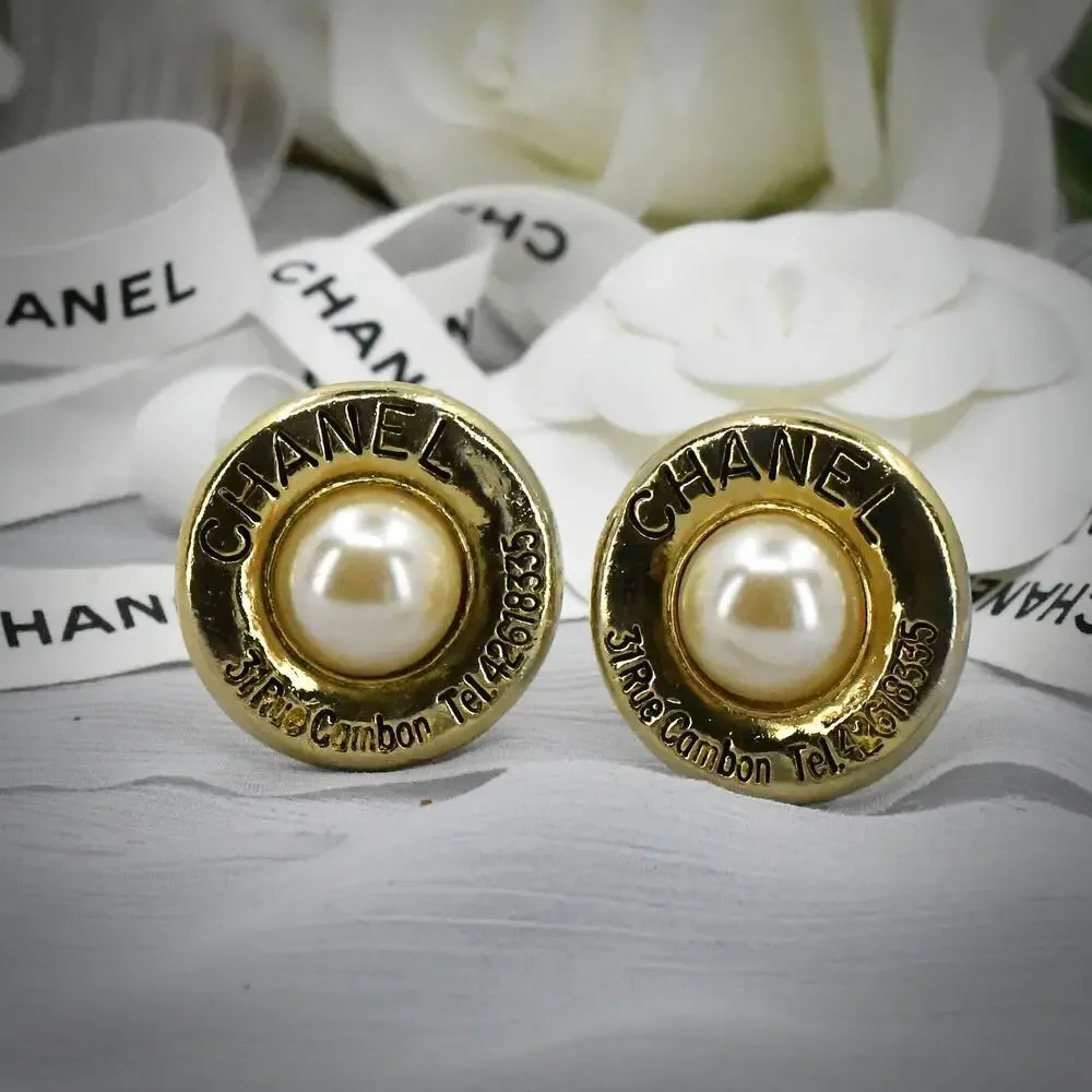 Vintage Chanel 31 Rue Cambon Gold Plated Faux Pearl Clip On Earrings